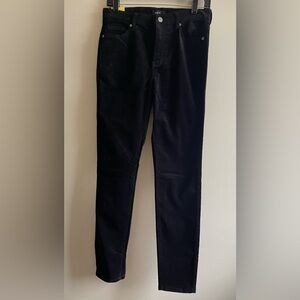 NWT - High Rise, soft corduroy pants - Black - Size 6/28